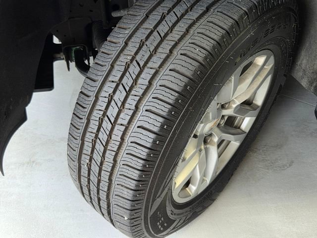 Used 2024 Chevrolet Tahoe LT RWD image 26