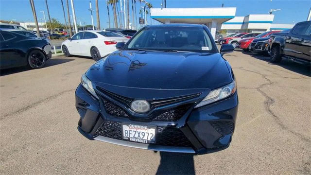 Used 2018 Toyota Camry XSE image 3