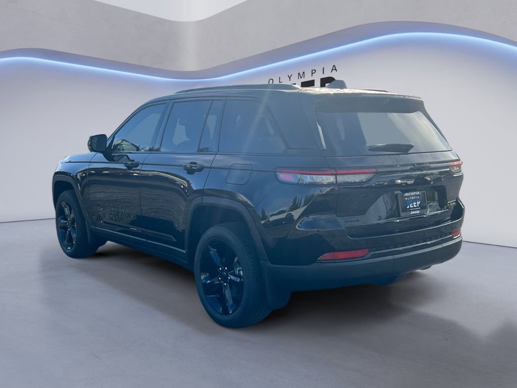 New 2025 Jeep Grand Cherokee Limited image 3