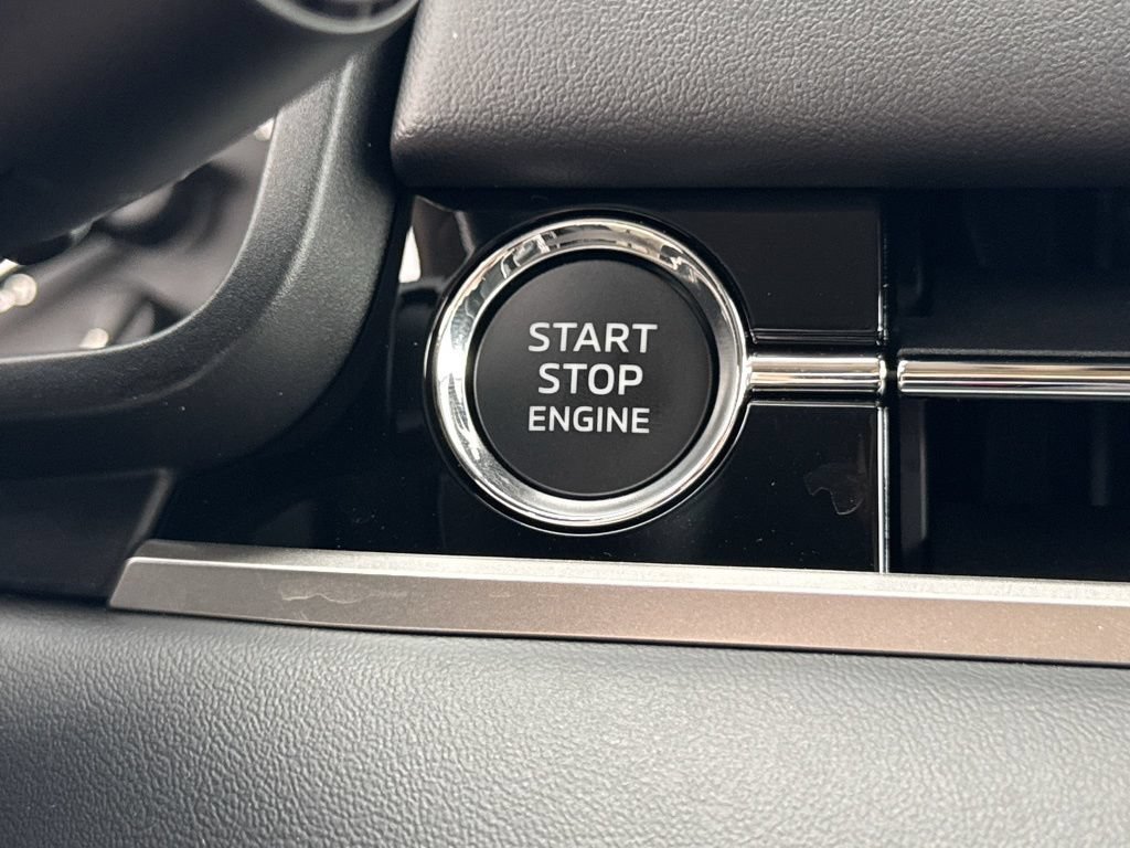 New 2026 Mitsubishi Outlander ES AWD/4WD image 16