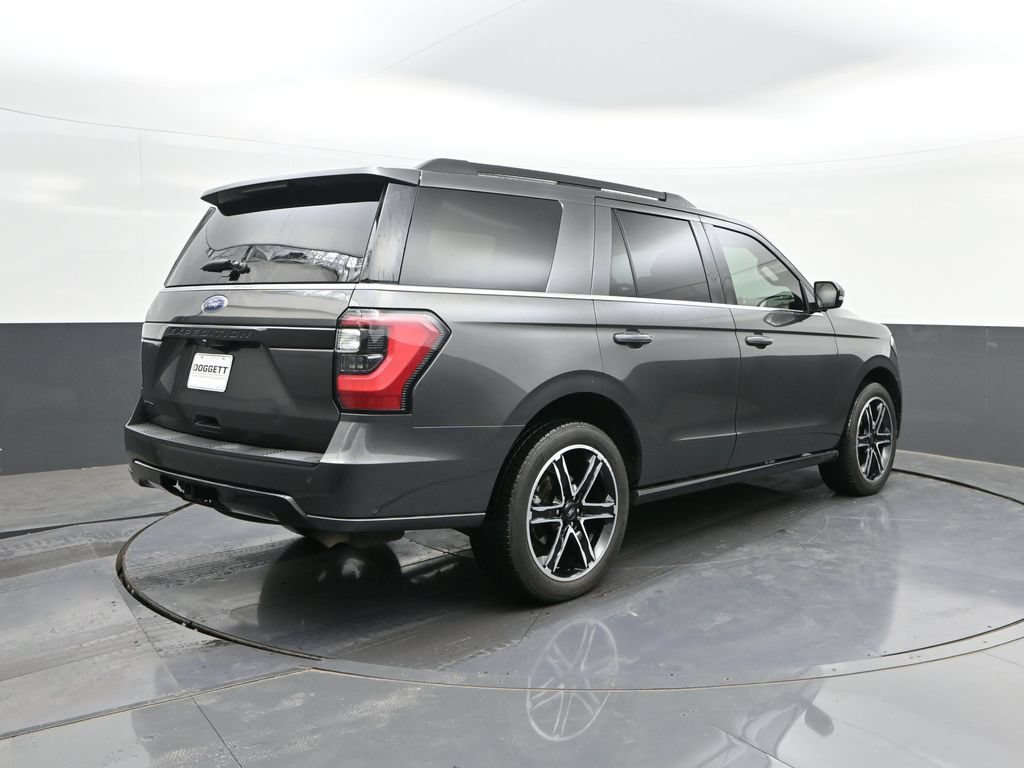 Used 2019 Ford Expedition Limited w/ Equipment Group 303A AWD/4WD image 11