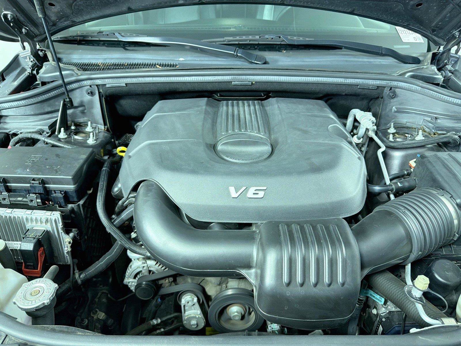 Used 2015 Jeep Grand Cherokee Altitude RWD image 28