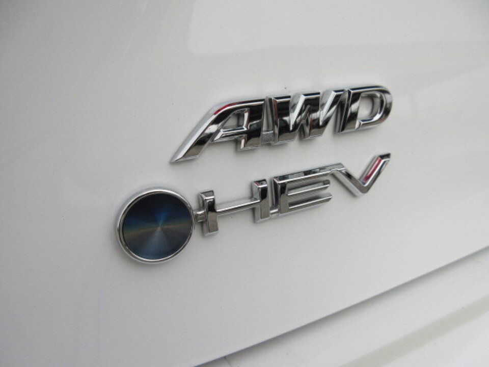 Used 2025 Toyota Camry LE w/ Convenience Package image 10