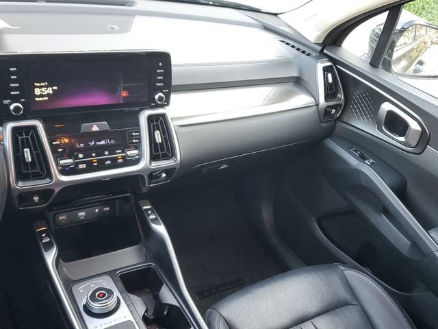 Certified 2023 Kia Sorento EX AWD/4WD image 16