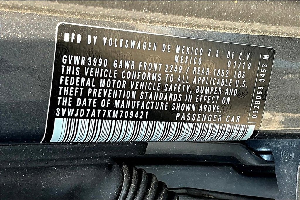 Used 2019 Volkswagen Beetle 2.0T SE image 30