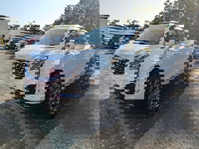 New 2025 Cadillac XT5 Premium Luxury w/ Technology Package