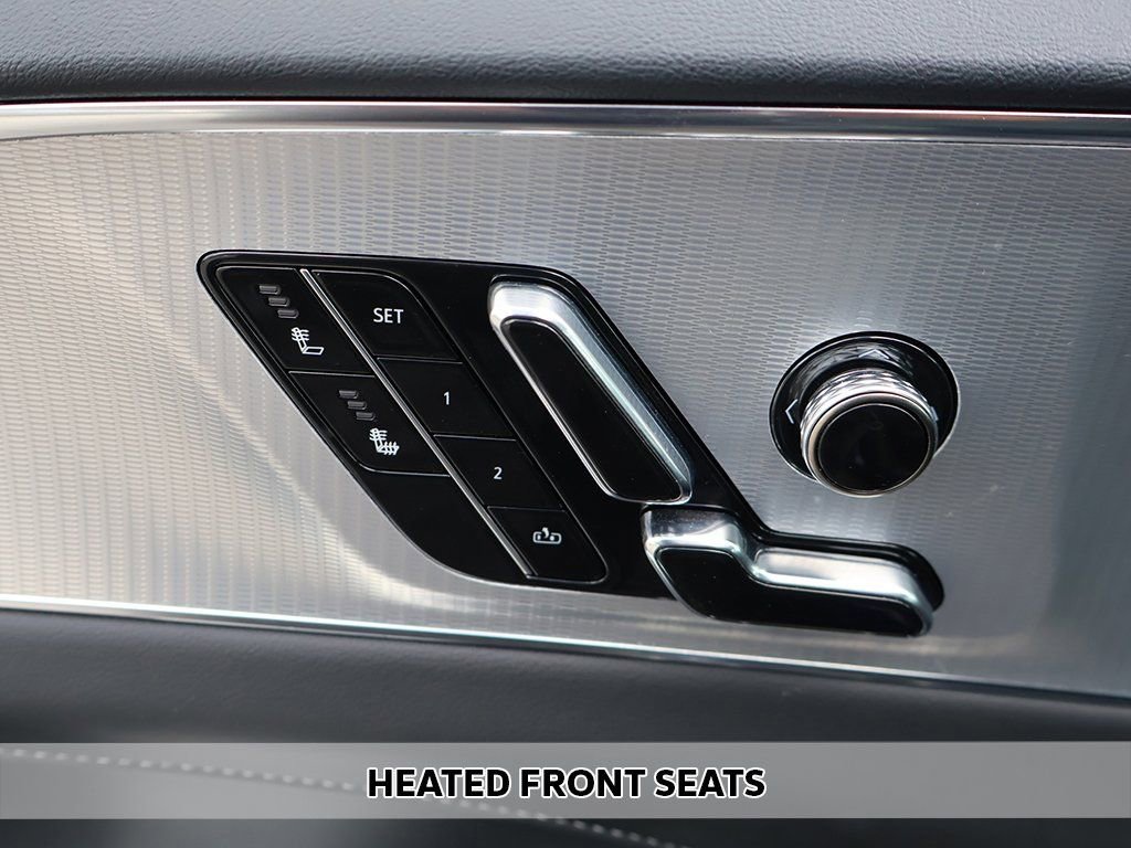 Used 2024 Cadillac Lyriq Tech w/ Driver Assist Package image 8