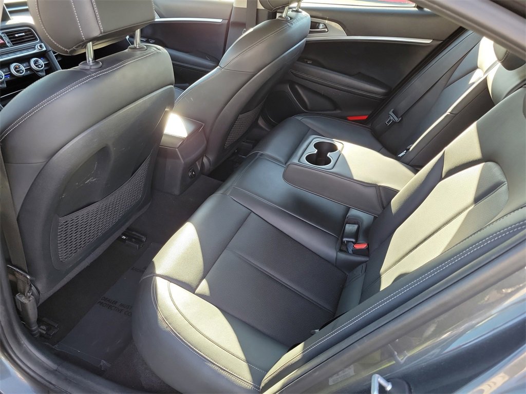 Used 2019 Genesis G70 2.0T Sport image 23