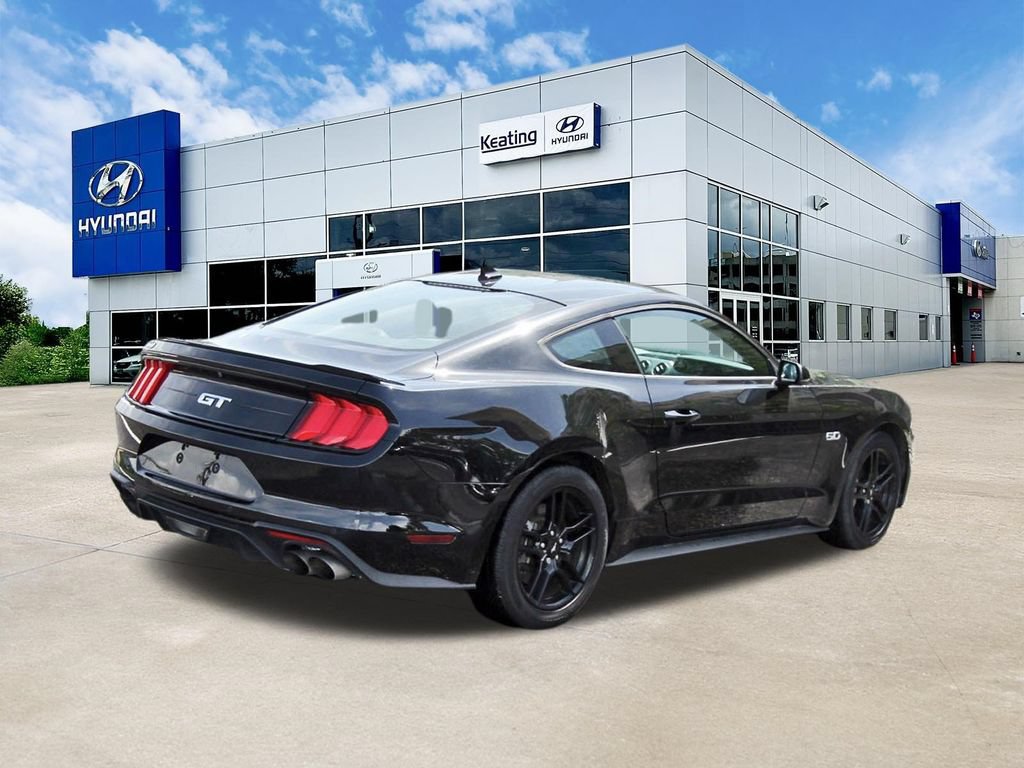 Used 2022 Ford Mustang GT Premium w/ Equipment Group 401A RWD image 5