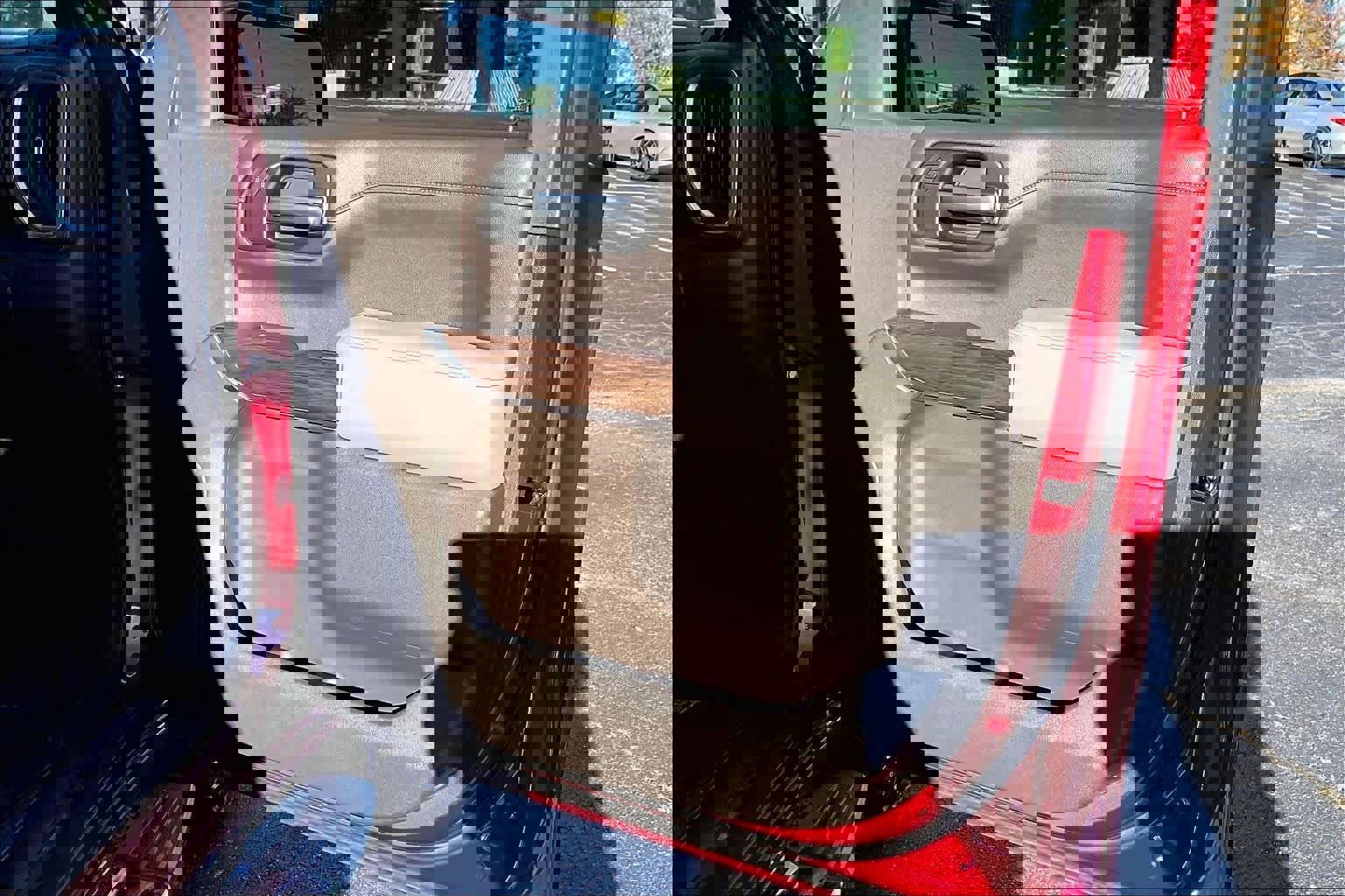 Used 2019 GMC Sierra 1500 SLT w/ SLT Premium Package image 22