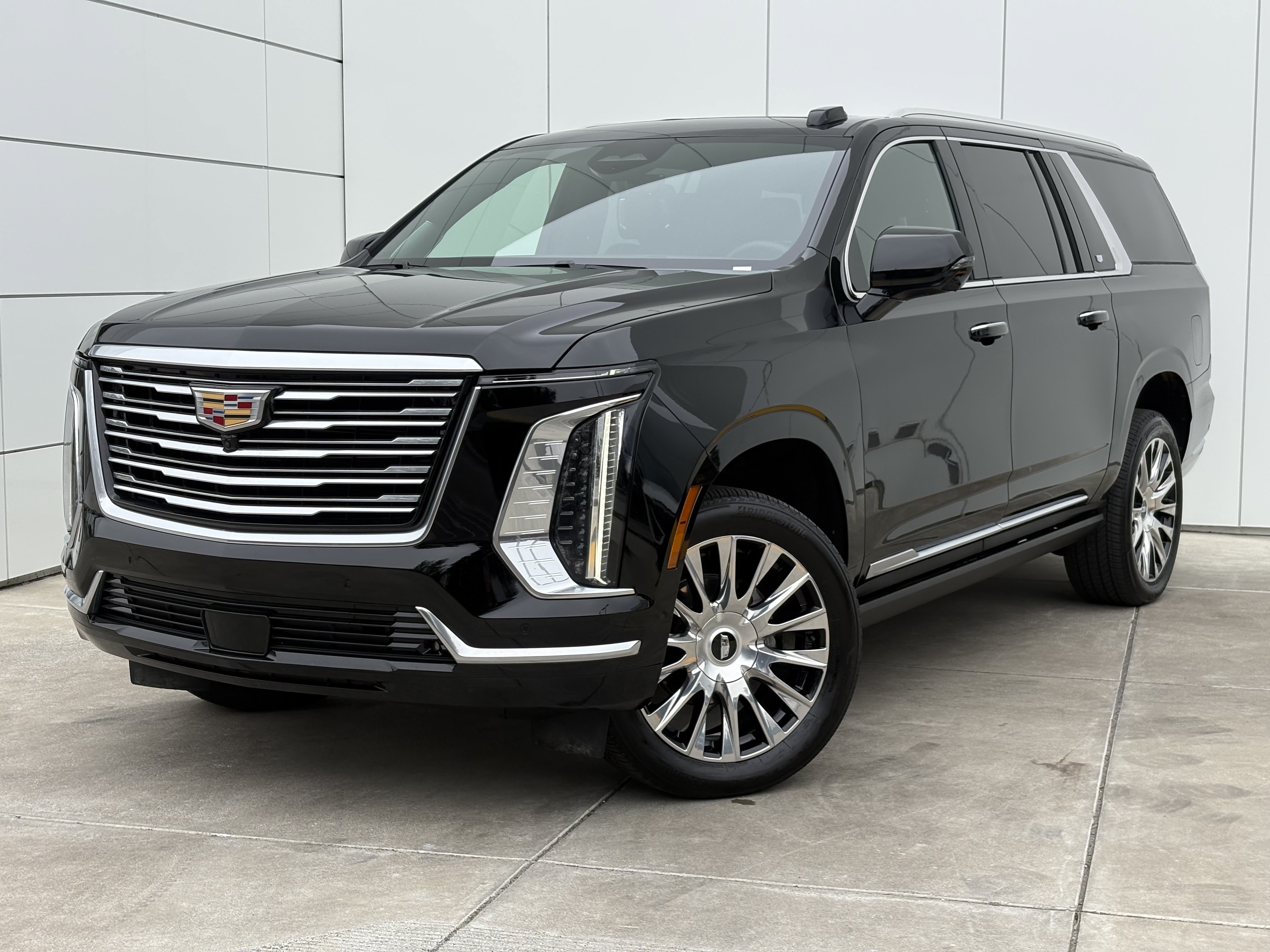 Used 2026 Cadillac Escalade ESV Platinum Luxury w/ LPO, Floor Liner Package AWD/4WD image 2