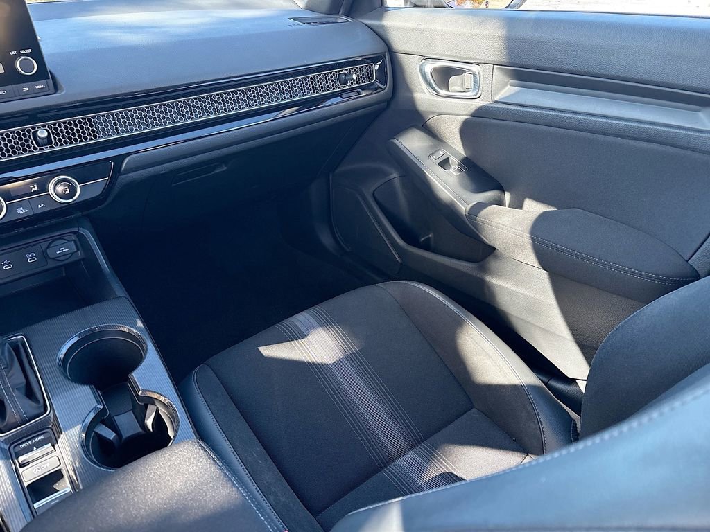 Used 2025 Honda Civic Sport image 21
