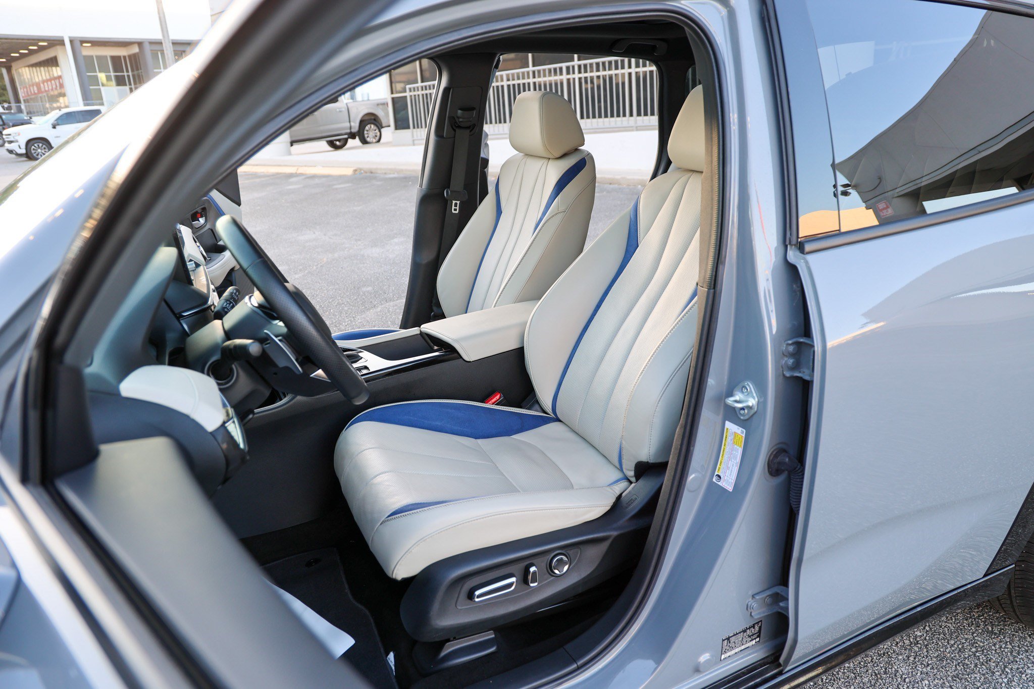 Used 2025 Acura ADX A-Spec FWD image 32