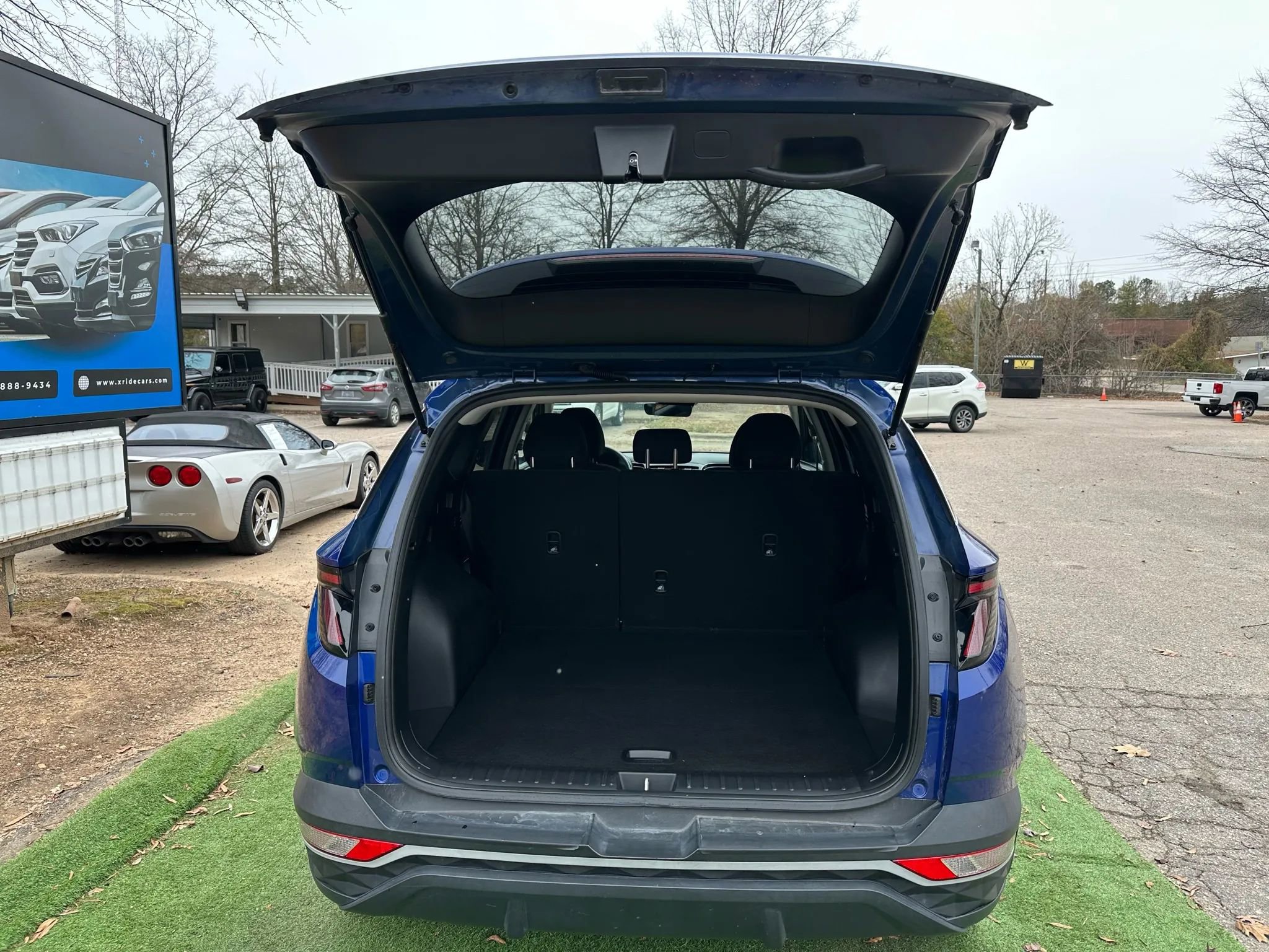 Used 2022 Hyundai Tucson SEL w/ Cargo Package image 11