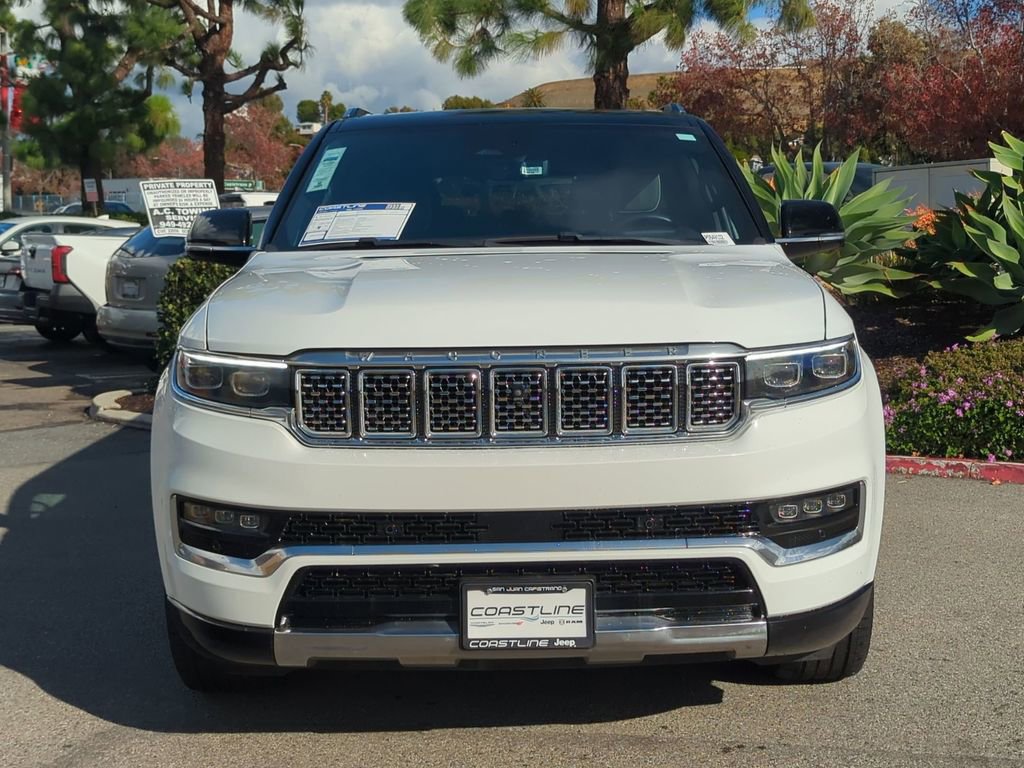 Used 2023 Jeep Grand Wagoneer L Series II image 2