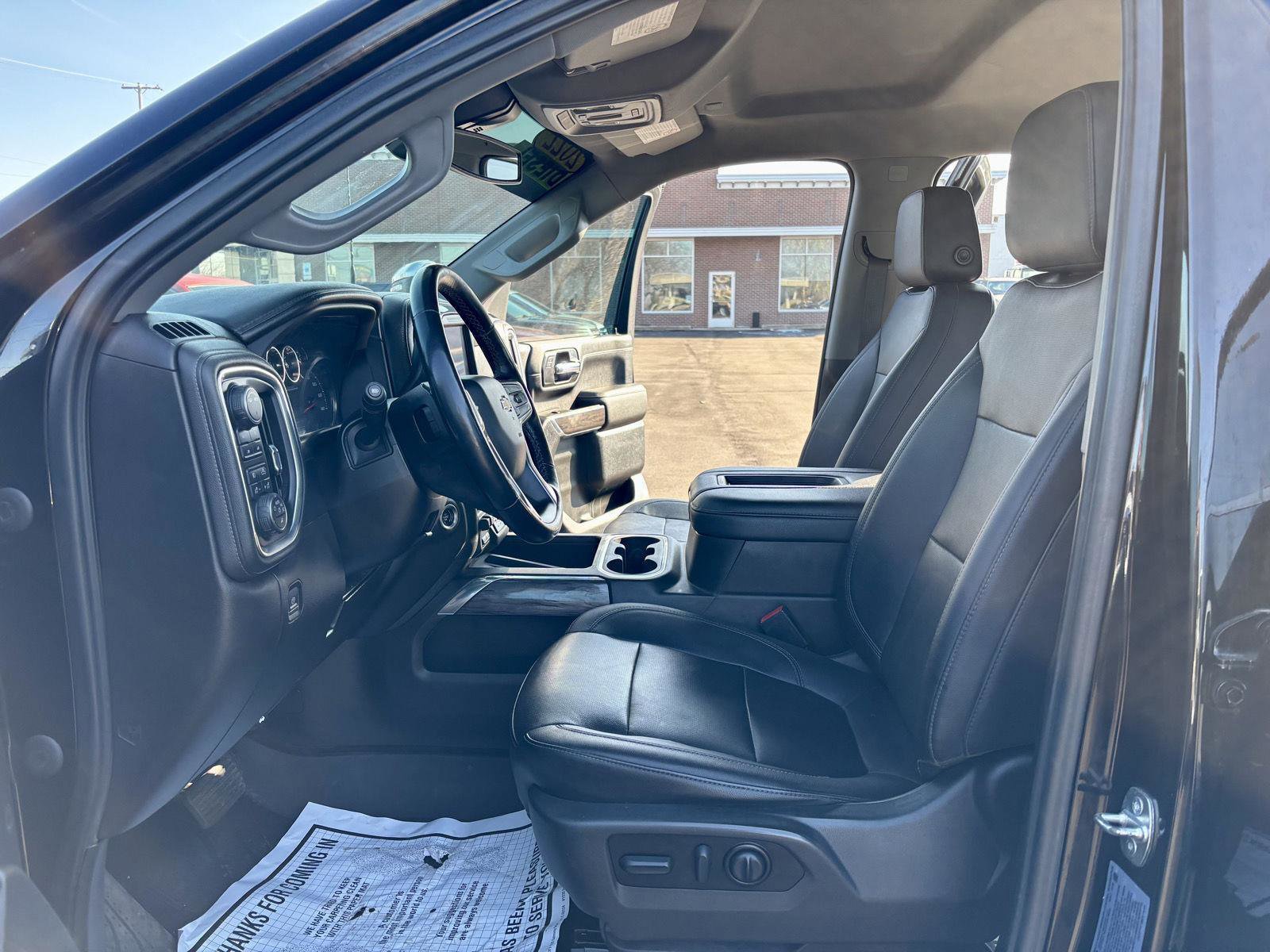 Used 2022 Chevrolet Silverado 2500 LTZ w/ LTZ Texas Edition image 2