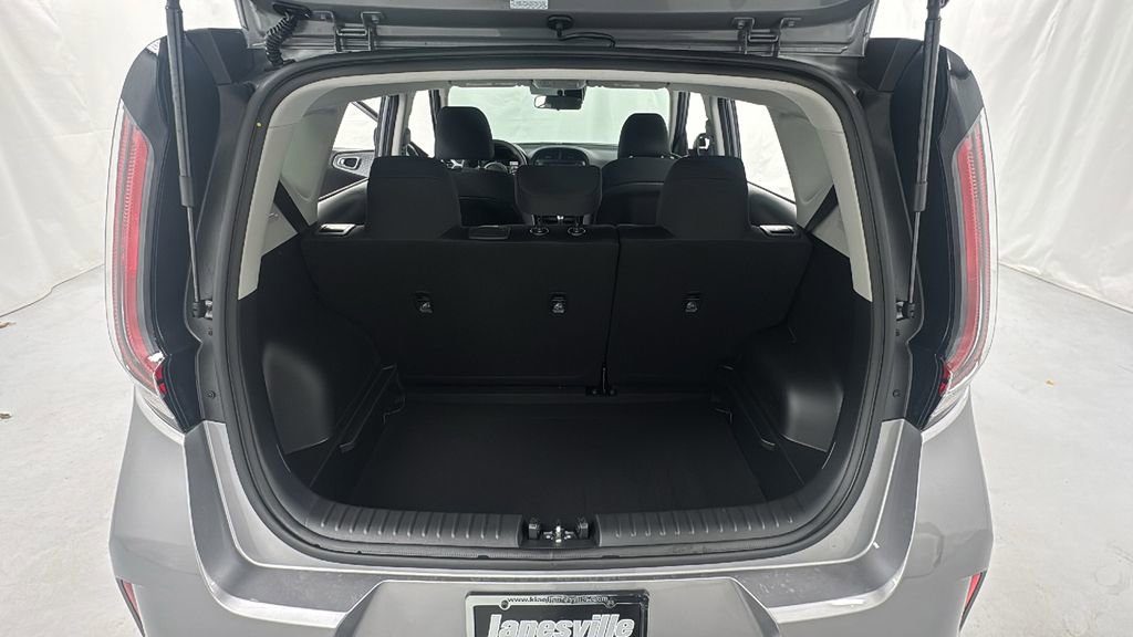 New 2025 Kia Soul LX image 15