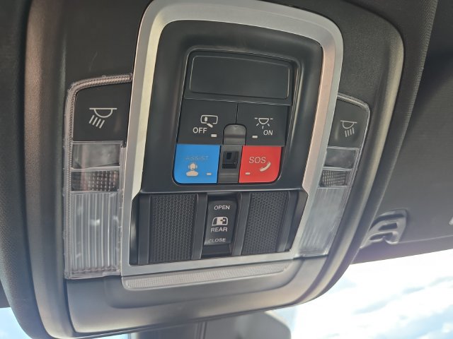 Used 2025 RAM 1500 Rebel AWD/4WD image 35