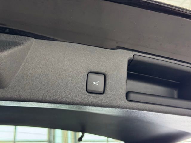 Used 2022 Ford Escape SE w/ Convenience Package image 37