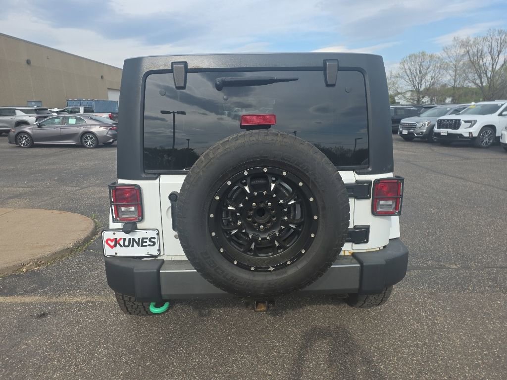Used 2013 Jeep Wrangler Unlimited Sport AWD/4WD image 6