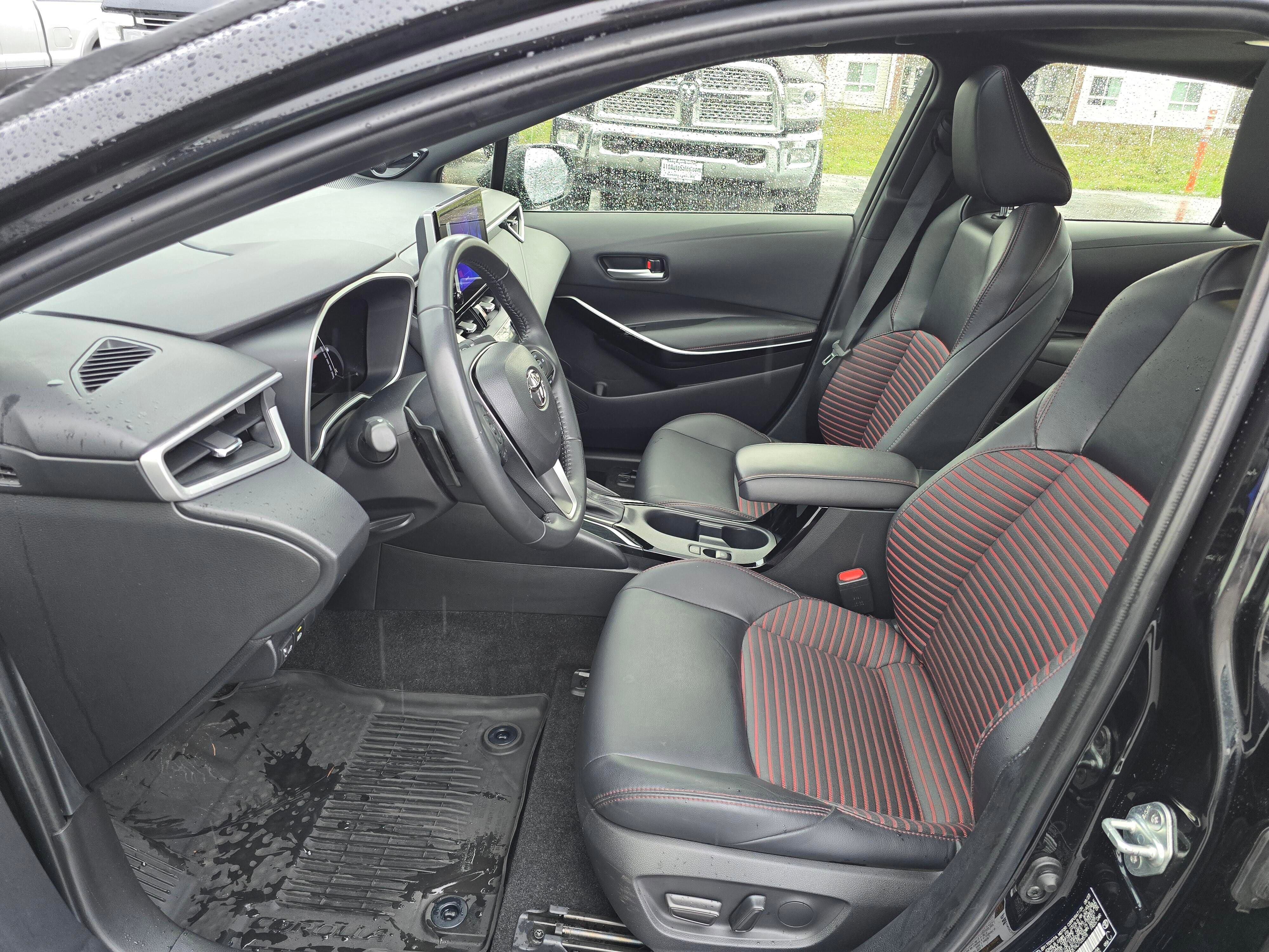 Used 2024 Toyota Corolla XSE image 28