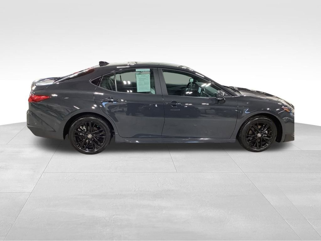 Used 2026 Toyota Camry SE image 11