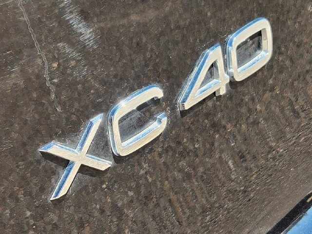Certified 2023 Volvo XC40 Recharge Plus w/ Protection Package Premier AWD/4WD image 17