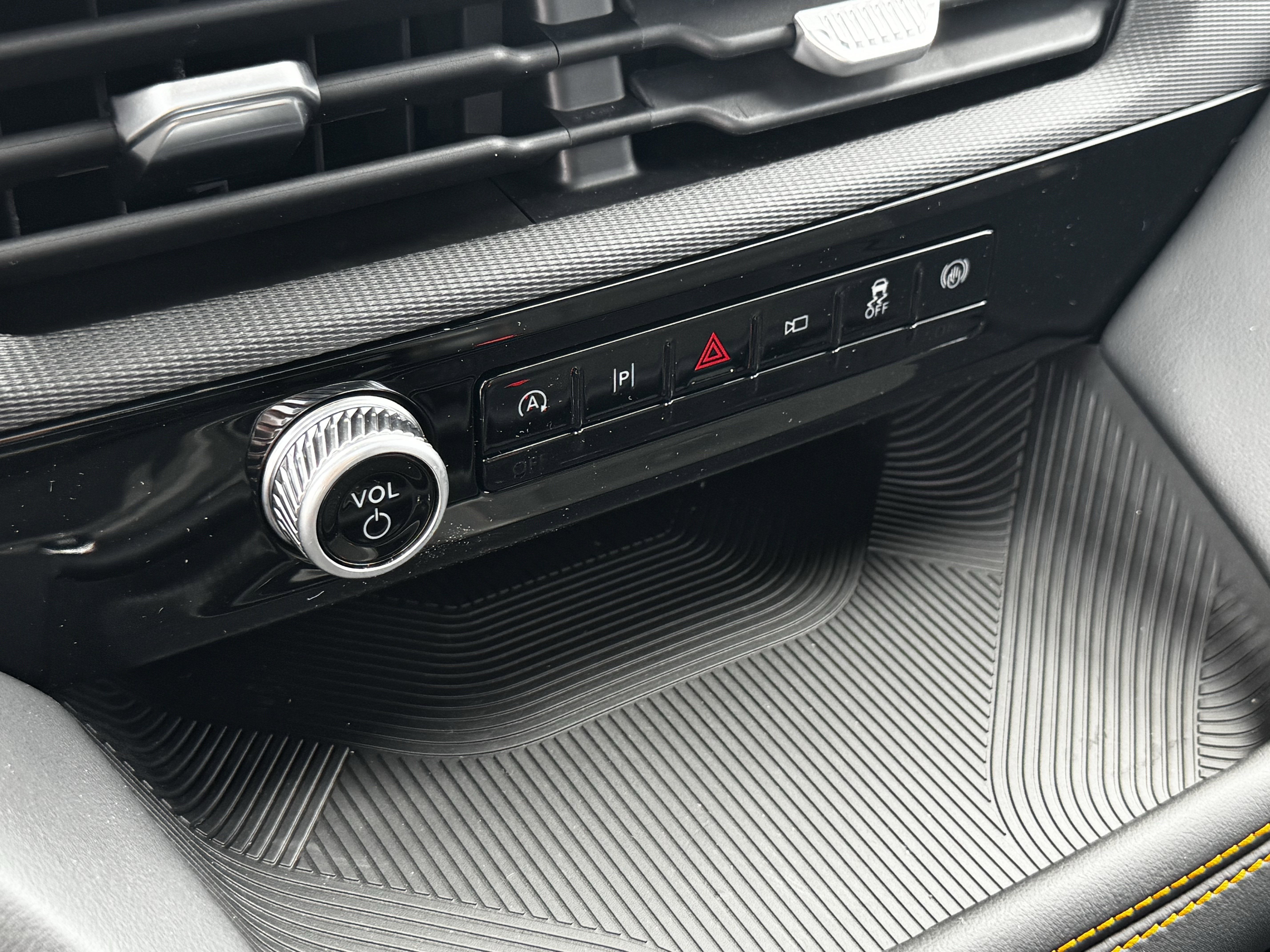 New 2026 Ford Explorer Tremor w/ Tremor Ultimate Package image 19