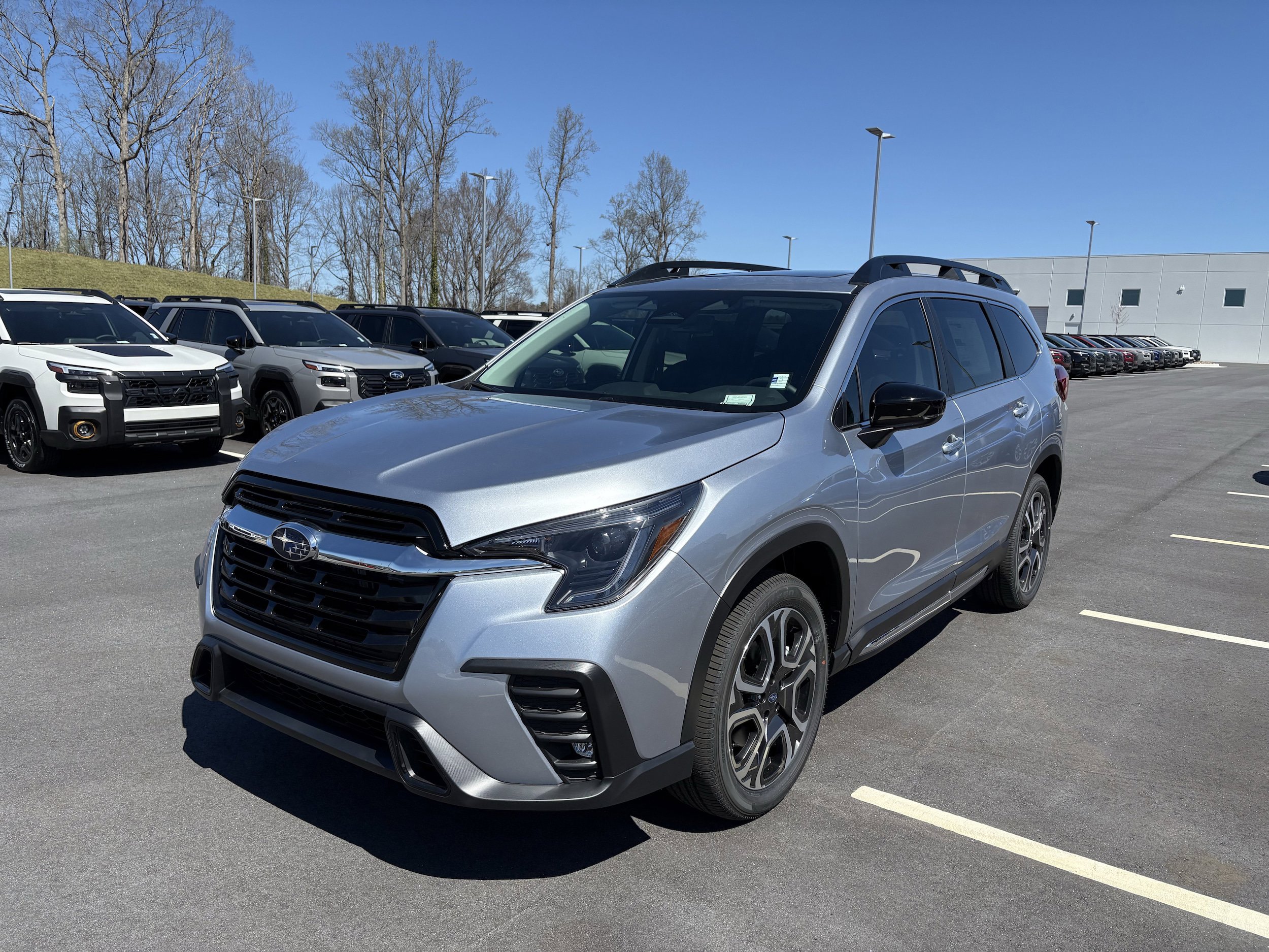 New 2026 Subaru Ascent Limited image 3