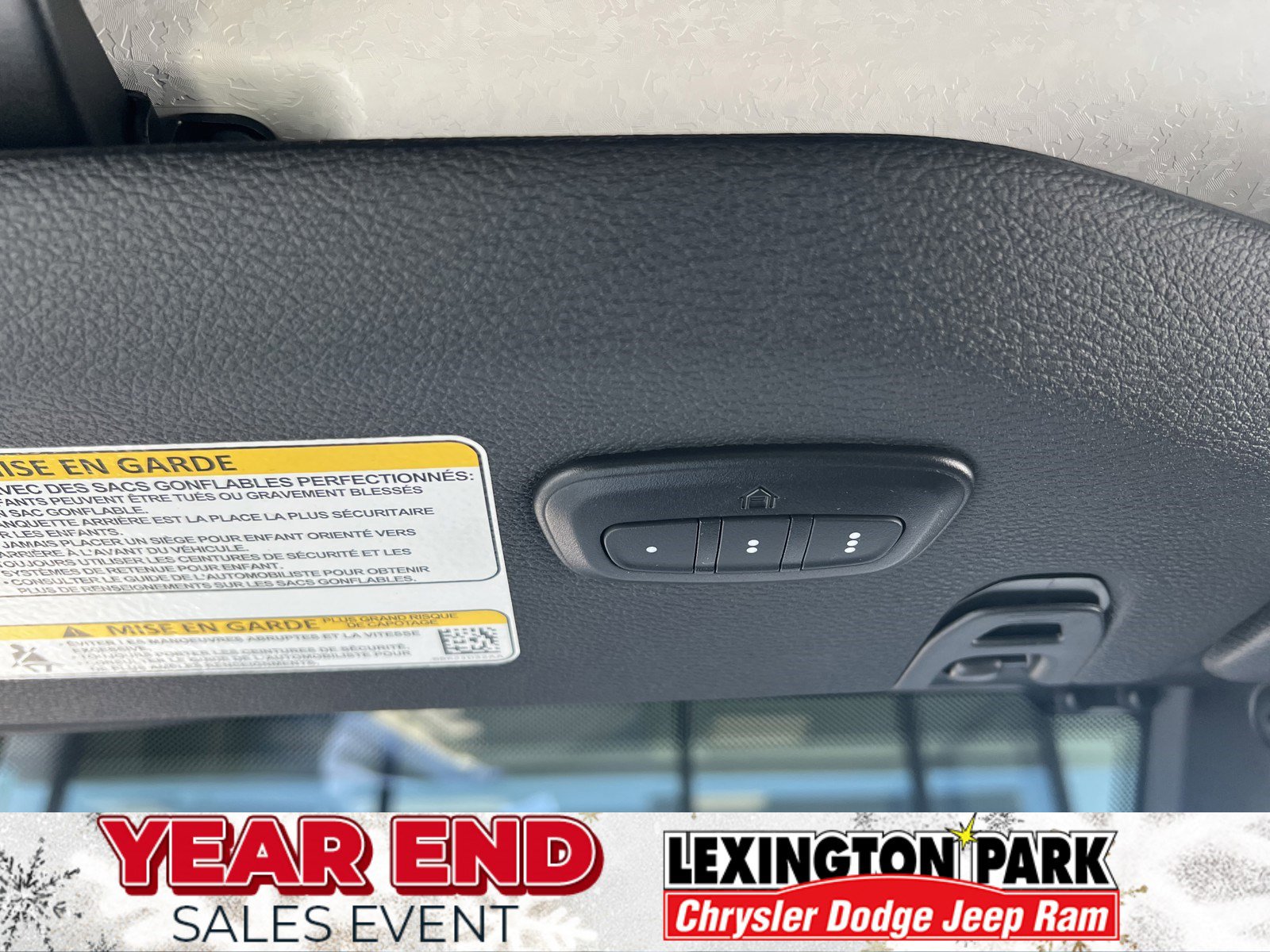 Used 2024 Jeep Wrangler Sahara w/ Technology Group image 28