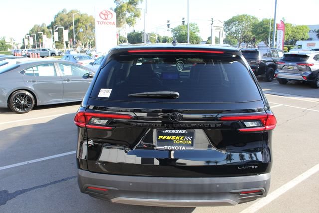 Certified 2025 Toyota Grand Highlander AWD image 18