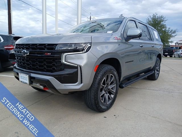 Used 2023 Chevrolet Suburban Z71 w/ Luxury Package image 3