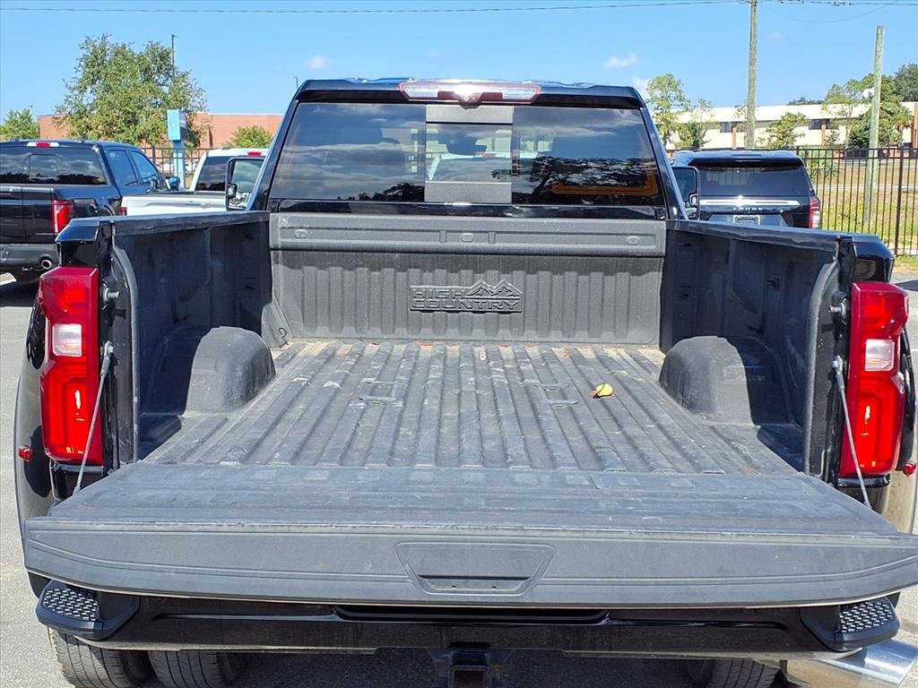 Used 2020 Chevrolet Silverado 3500 High Country w/ Snow Plow Prep/Camper Package image 19