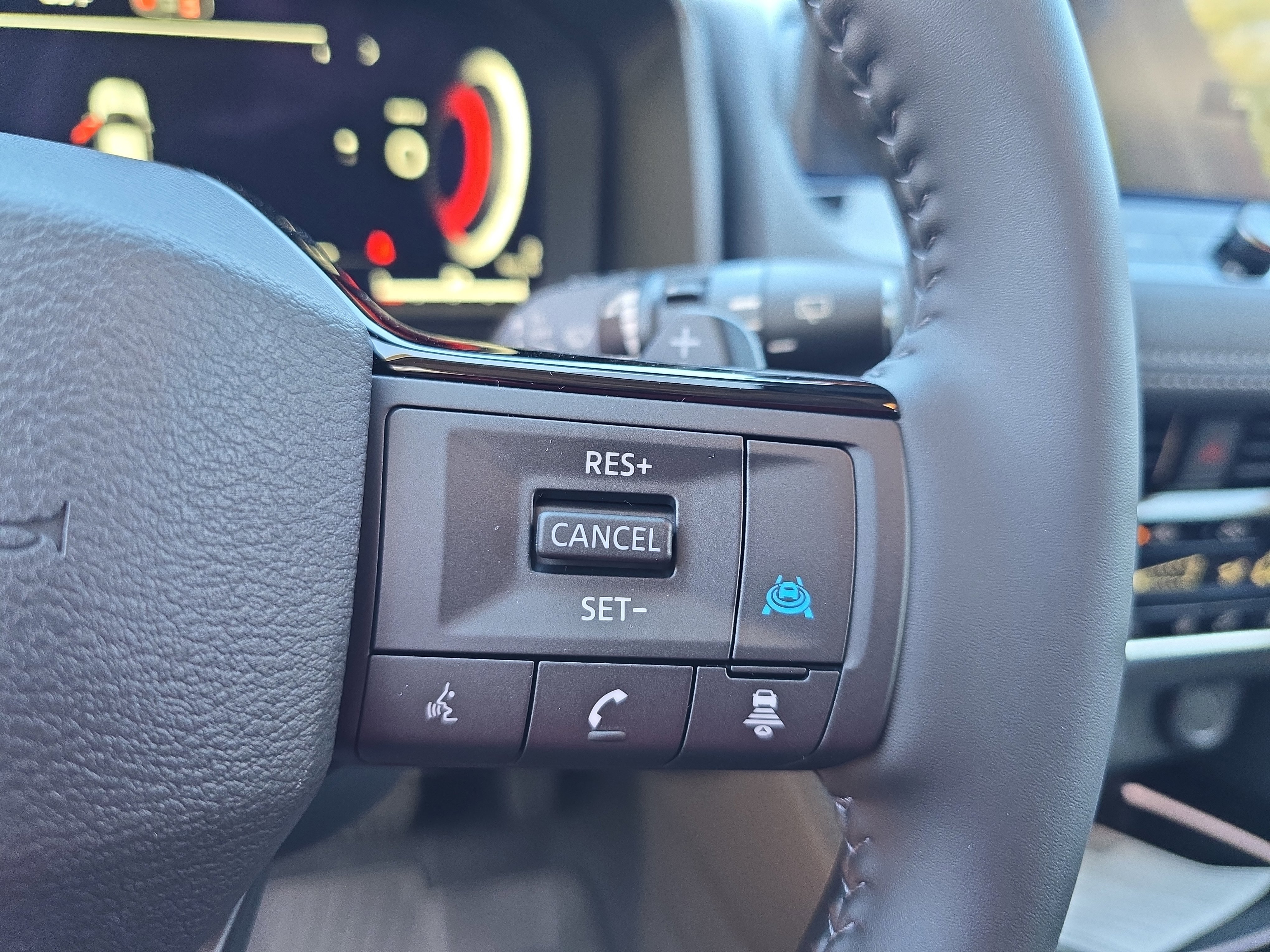 New 2026 Nissan Rogue Platinum image 18