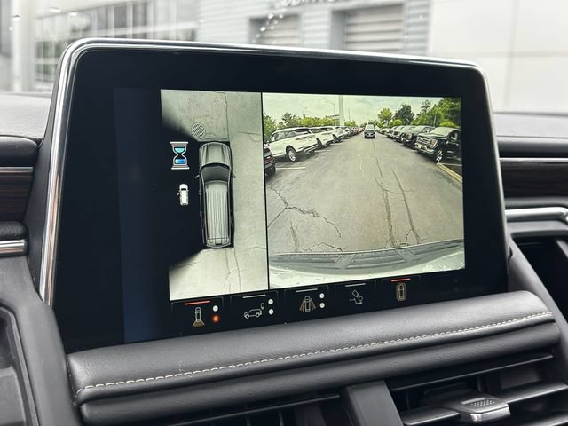 Used 2023 Chevrolet Suburban Premier w/ Advanced Technology Package AWD/4WD image 23