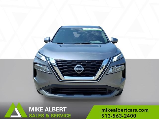 Used 2023 Nissan Rogue SV AWD/4WD image 2