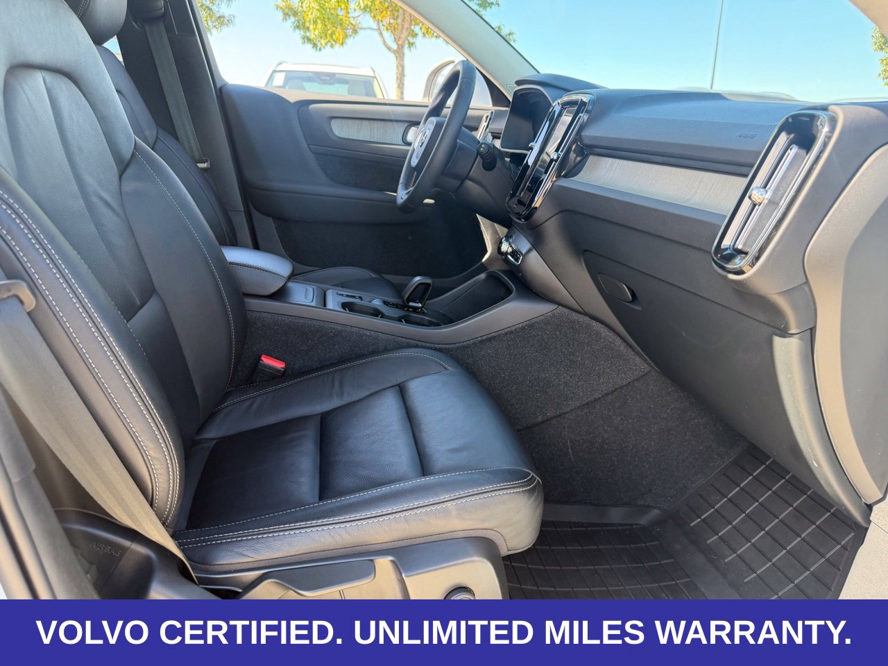 Certified 2024 Volvo XC40 B5 Core AWD/4WD image 40