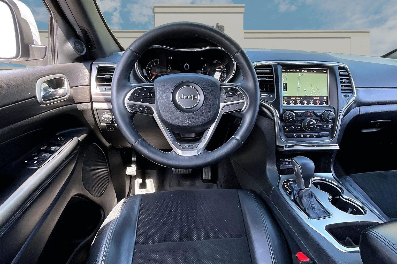 Used 2018 Jeep Grand Cherokee Altitude image 5