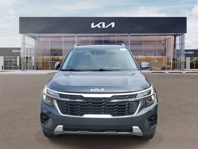 Certified 2024 Kia Seltos EX image 2