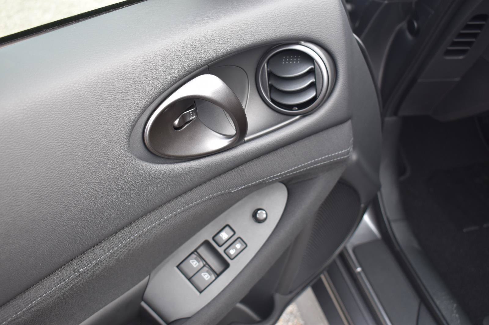 Used 2026 Nissan Z Sport w/ Floor Mat Package RWD image 18
