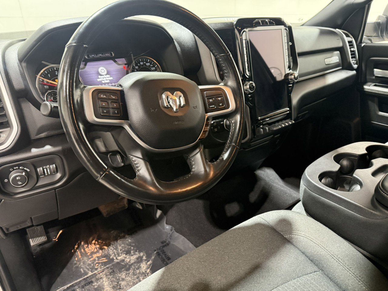 Used 2020 RAM 3500 Big Horn w/ Level 2 Equipment Group image 17