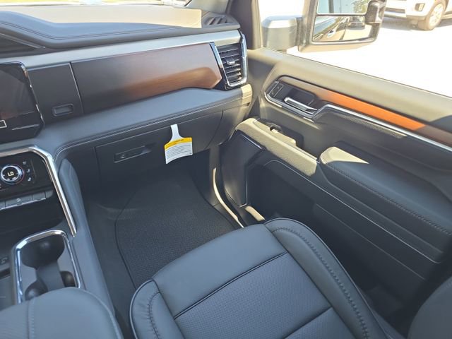 New 2025 GMC Sierra 2500 Denali w/ Technology Package image 16