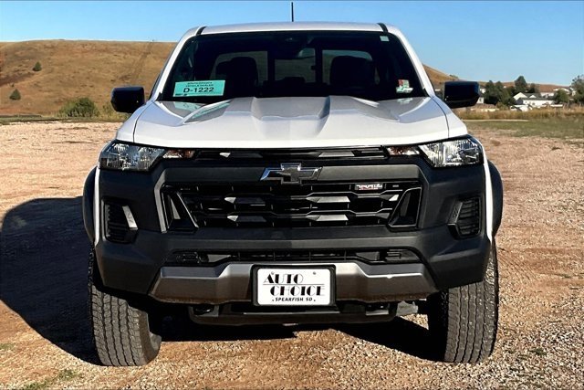Used 2024 Chevrolet Colorado Trail Boss w/ Safety Package image 2