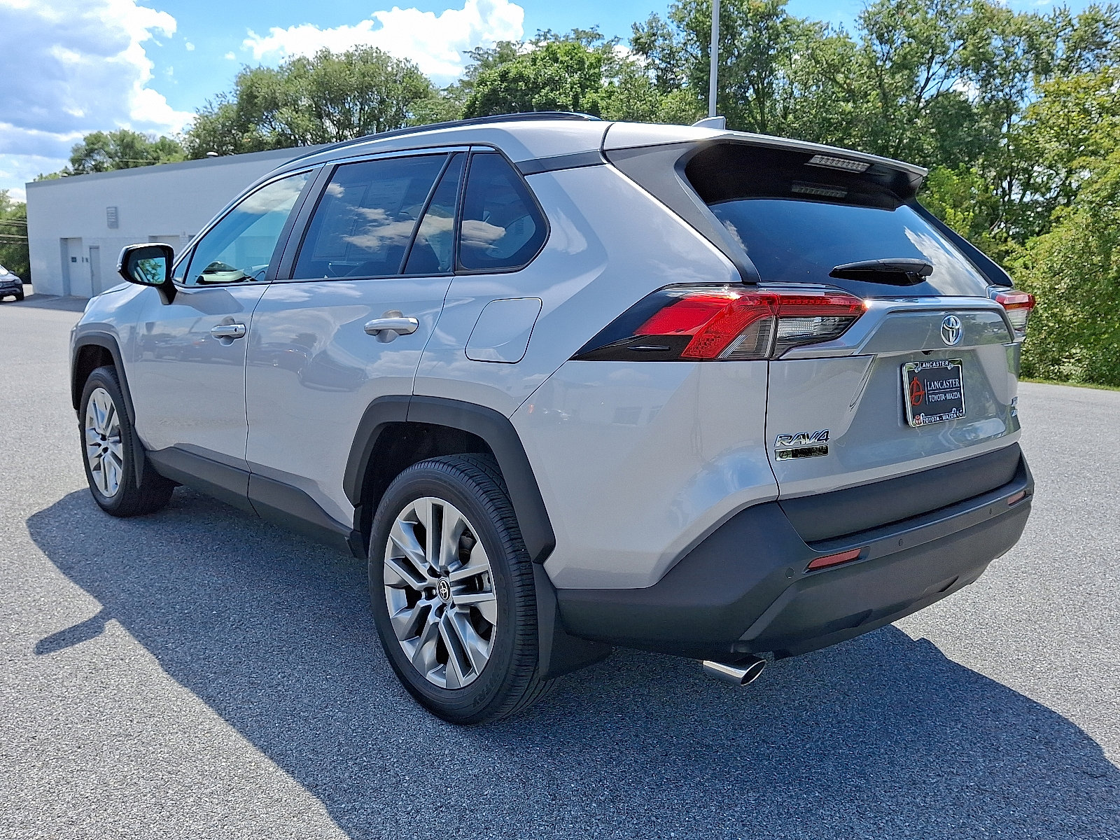 Certified 2021 Toyota RAV4 XLE Premium image 5