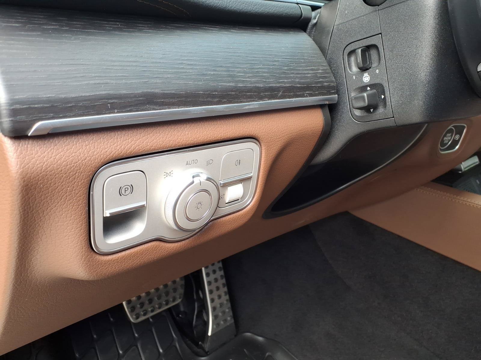 New 2026 Mercedes-Benz GLS 450 4MATIC image 30