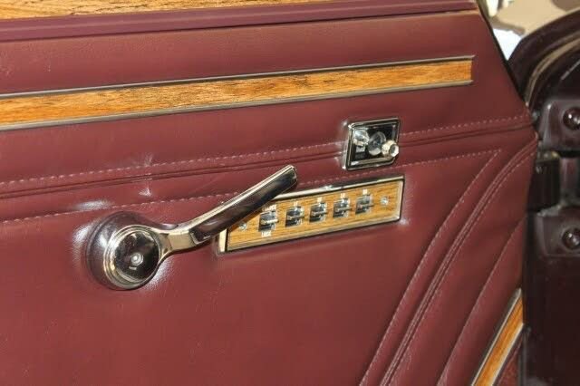 Used 1989 Jeep Grand Wagoneer image 71