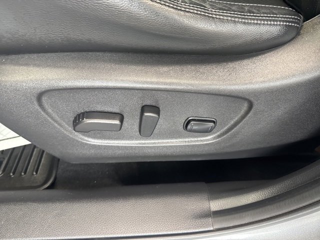 Used 2018 Nissan Rogue SL image 15