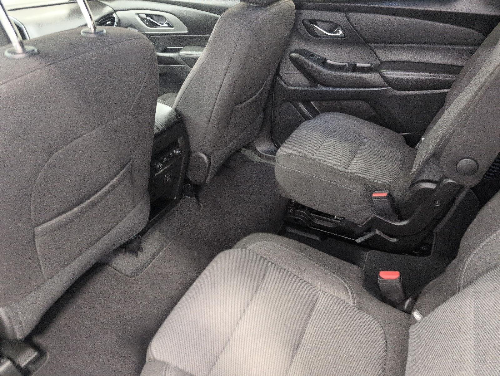 Used 2023 Chevrolet Traverse LT AWD/4WD image 21
