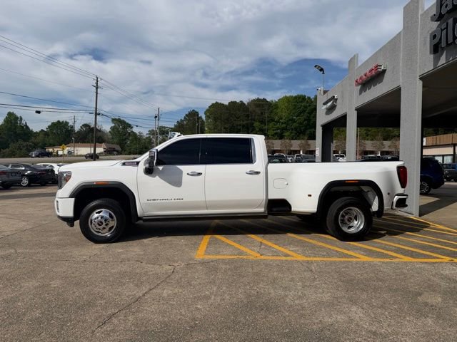 Used 2023 GMC Sierra 3500 Denali w/ Denali Ultimate Package image 6