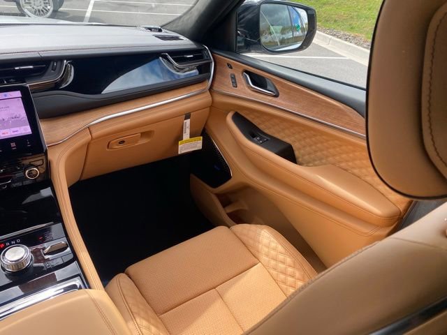 New 2025 Jeep Grand Cherokee Summit image 37